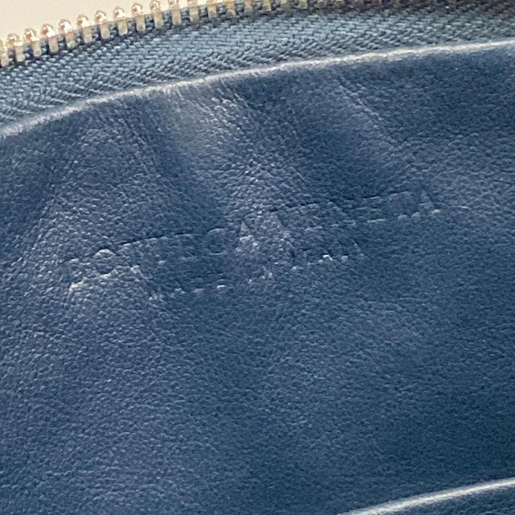 Bottega Veneta Clutch Intrecciato Navy Leather — view 9