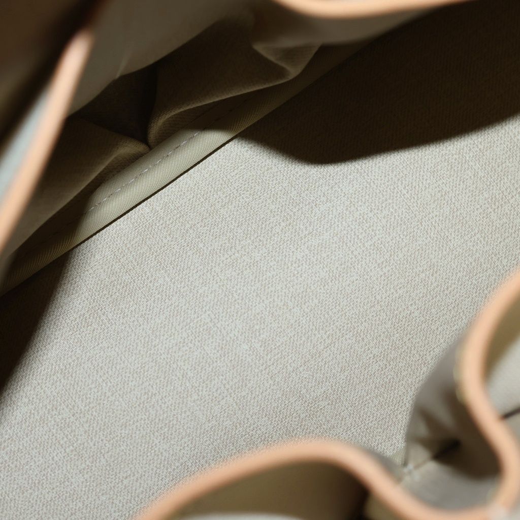 Louis Vuitton Monogram Deauville Leather Handbag Brown — view 7