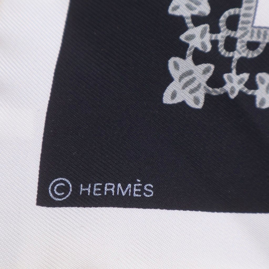 Hermes Carre 90 Brins D'or Golden Sprig Silk Scarf Blue — view 5