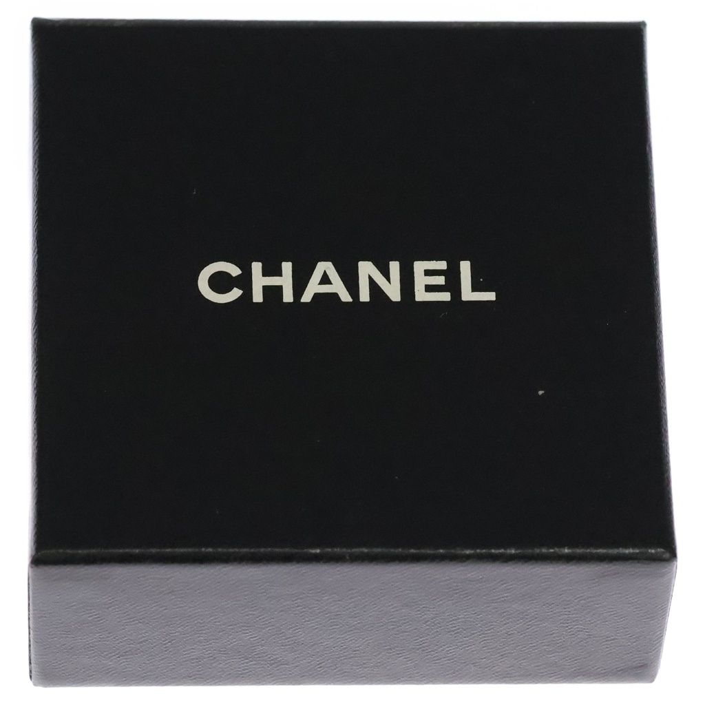 Chanel CC Logo Medal Pin Badge Brooch Gold — view 6