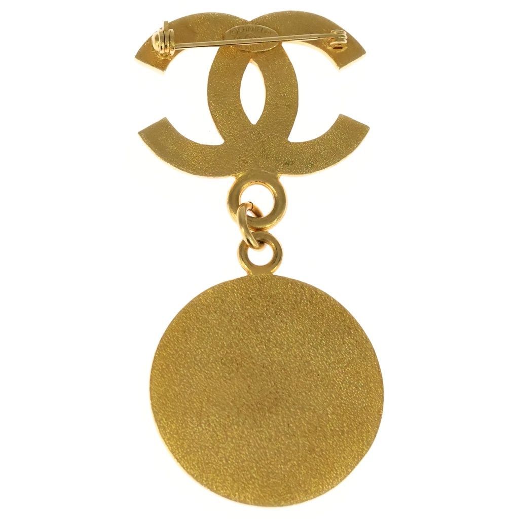 Chanel CC Logo Medal Pin Badge Brooch Gold — view 2