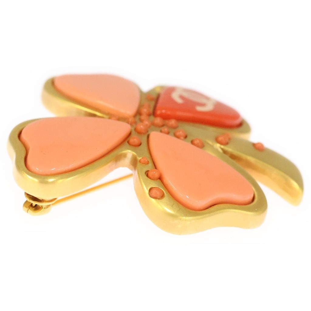 Chanel CC Logo Clover Motif Brooch Gold Plated — view 3