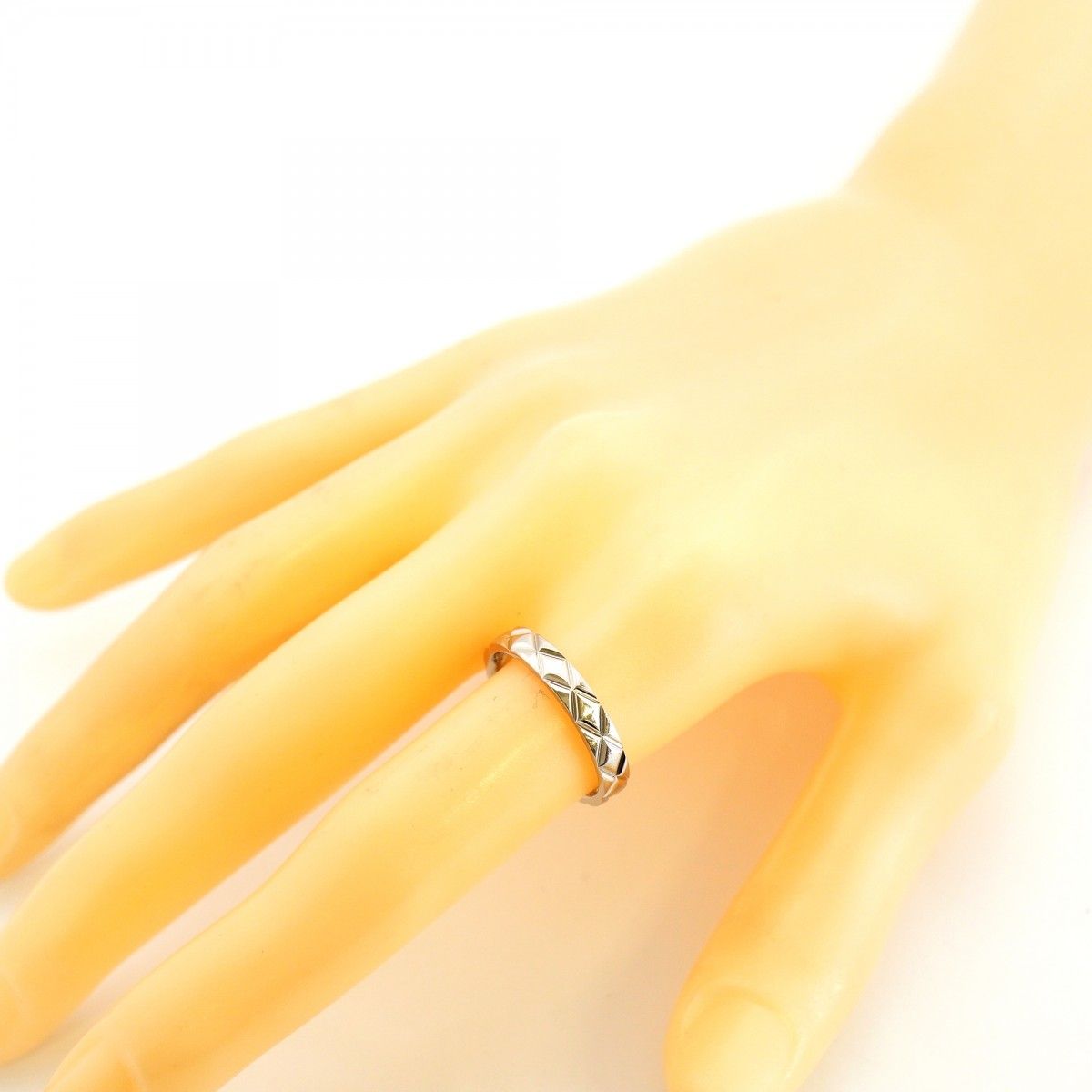 Chanel Ring Quilted Platinum — view 9