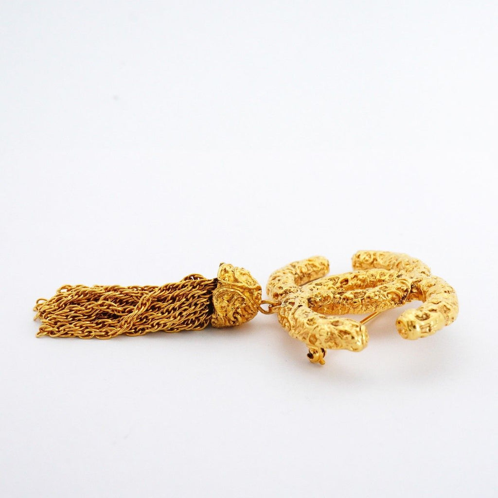 Chanel Brooch Vintage CC Logo Lava Motif Gold Plated — view 3