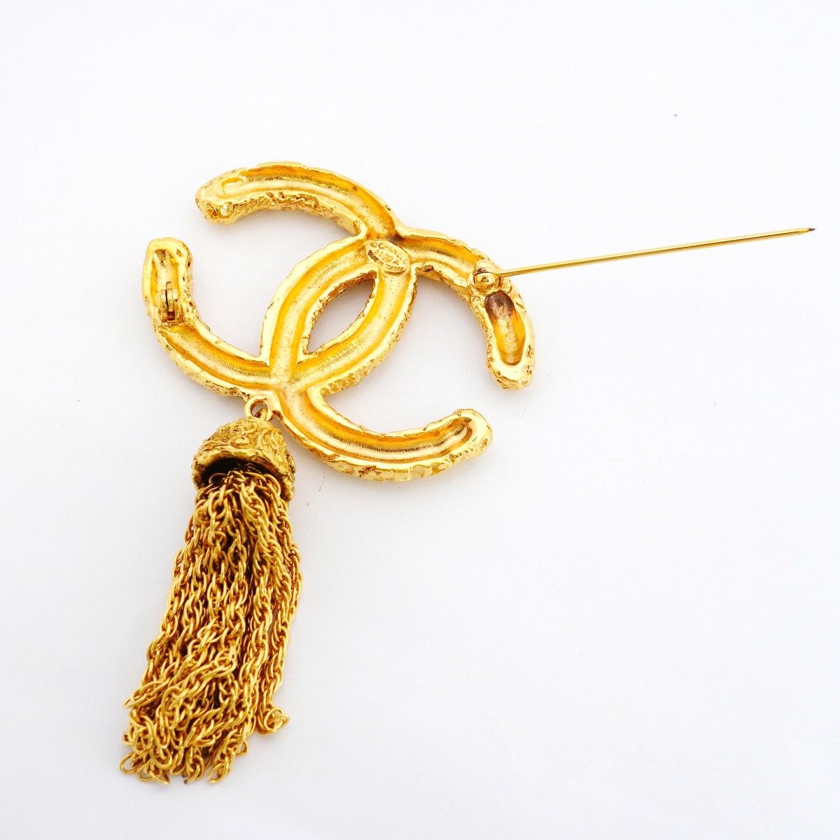 Chanel Brooch Vintage CC Logo Lava Motif Gold Plated — view 6