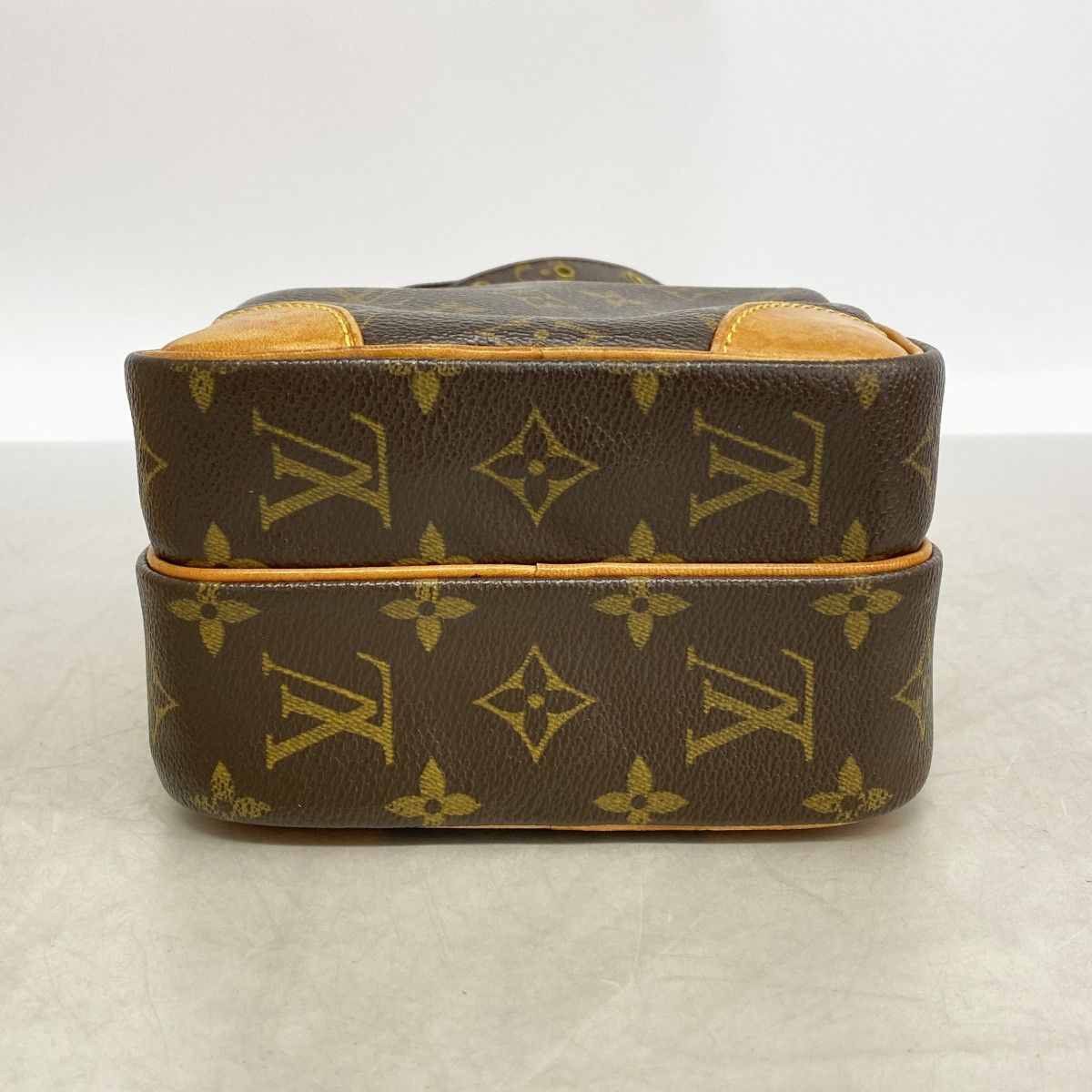 Louis Vuitton Shoulder Bag Monogram Amazon Brown — view 3