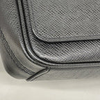 Louis Vuitton Shoulder Bag Taiga District PM Noir — view 6