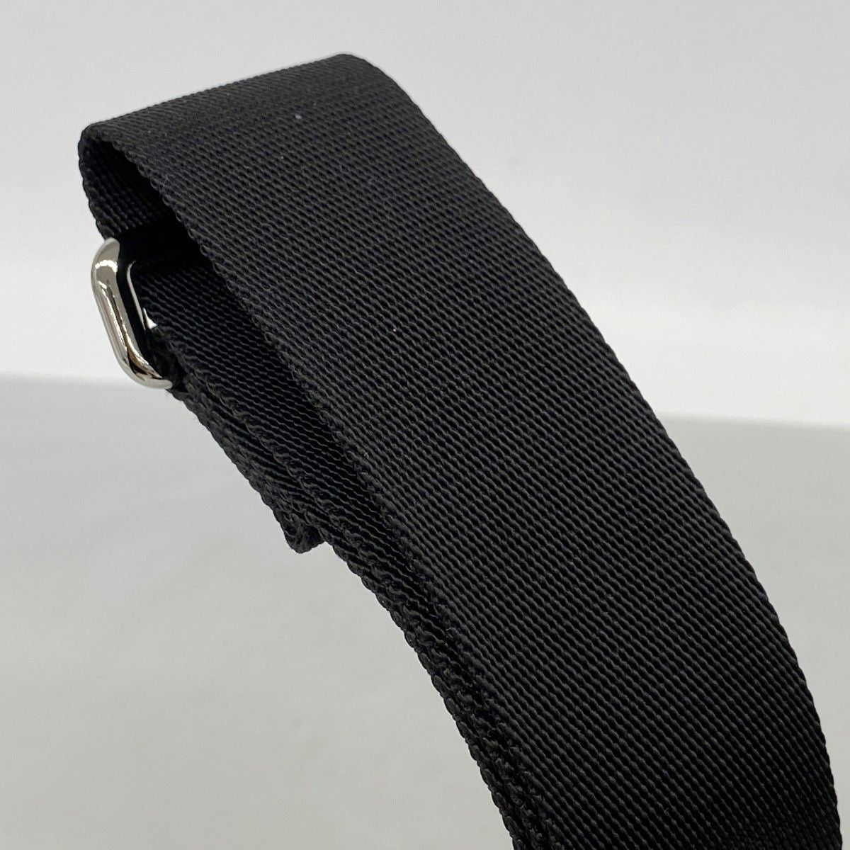 Louis Vuitton Shoulder Bag Taiga District PM Noir — view 8