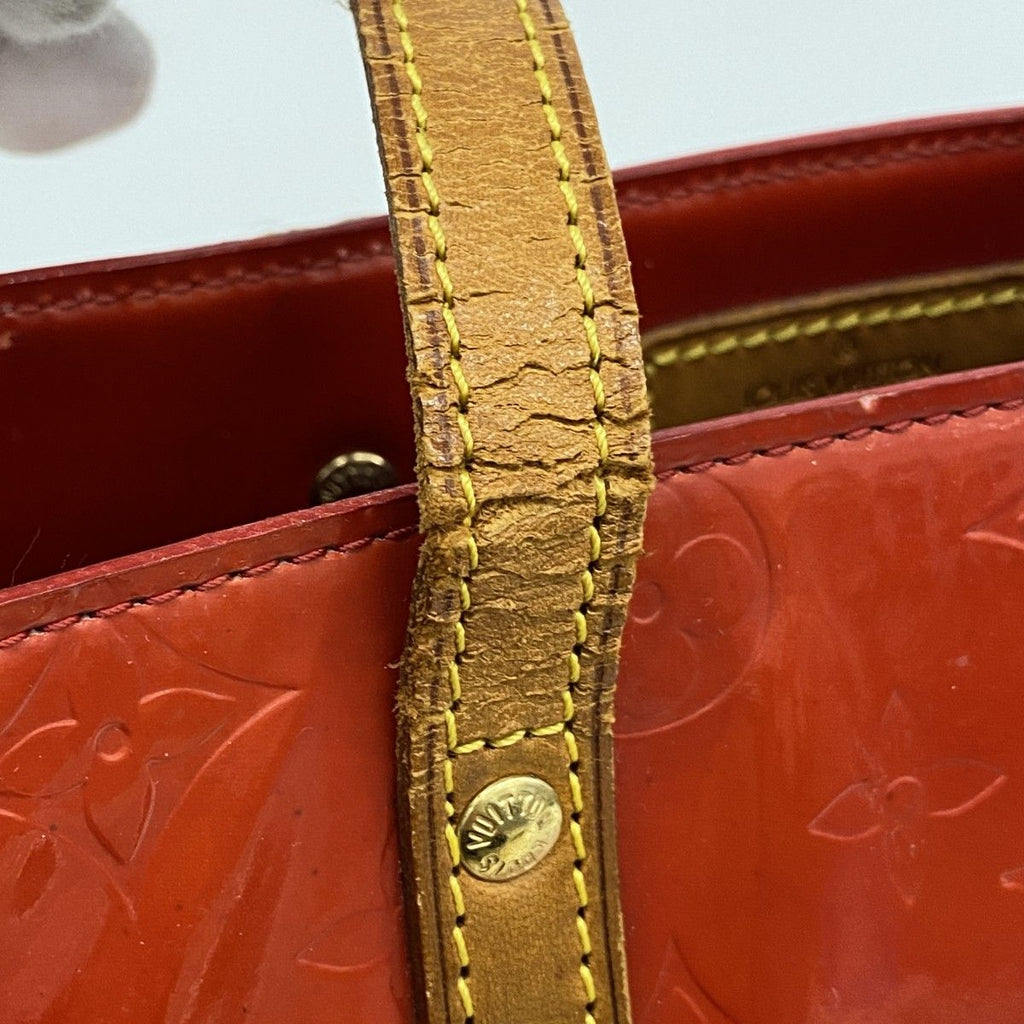 Louis Vuitton Tote Vernis Reed MM Rouge — view 6