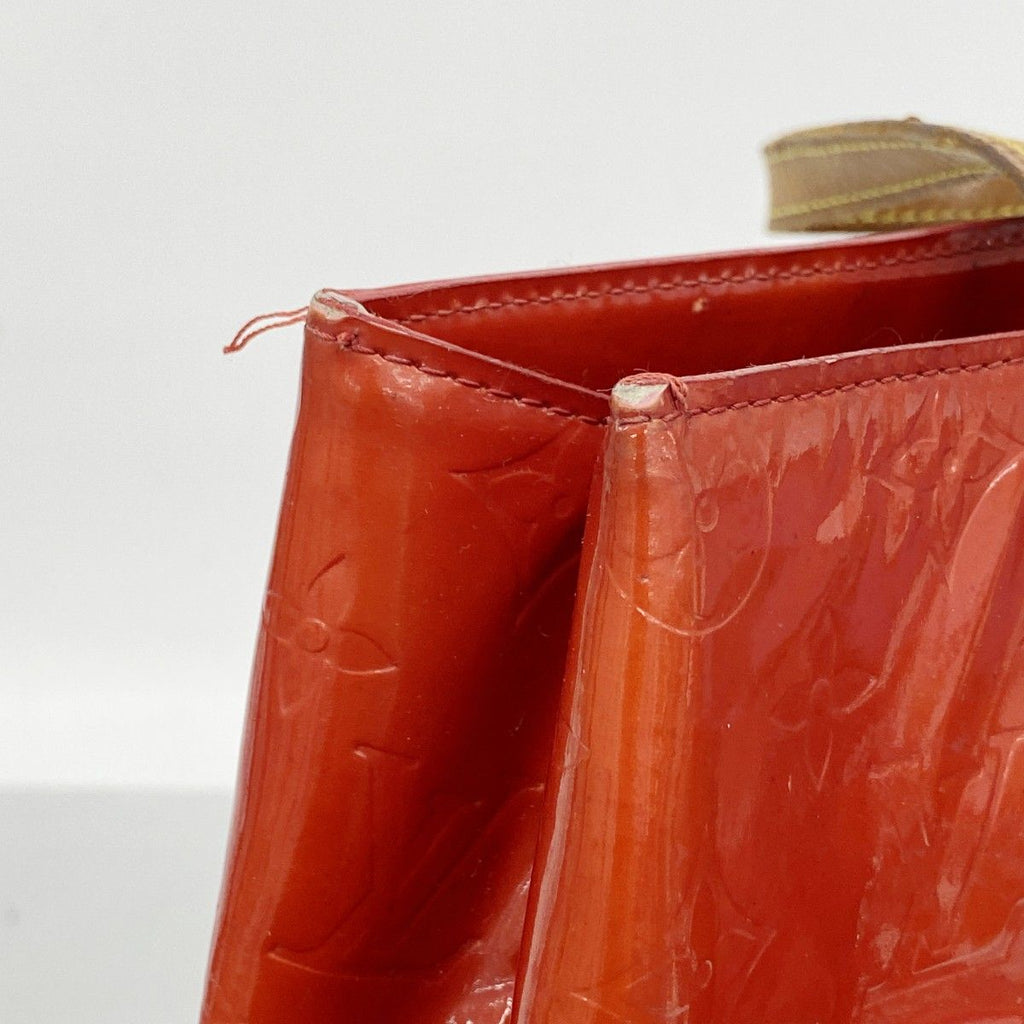 Louis Vuitton Tote Vernis Reed MM Rouge — view 8