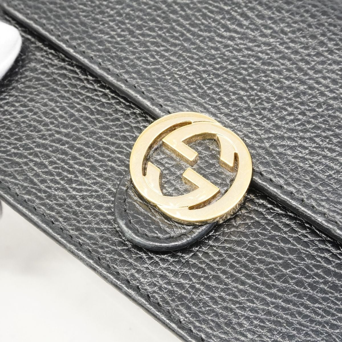 Gucci Shoulder Wallet Interlocking Leather Black Gold — view 9