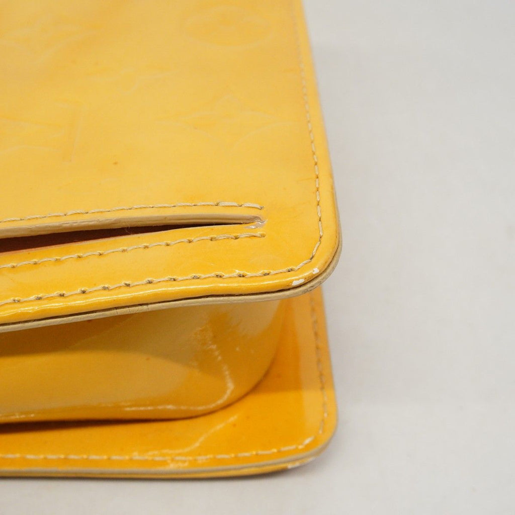 Louis Vuitton Handbag Vernis Mott Beige — view 6