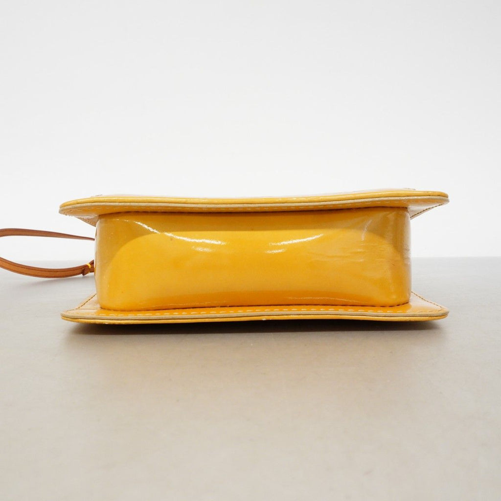 Louis Vuitton Handbag Vernis Mott Beige — view 3