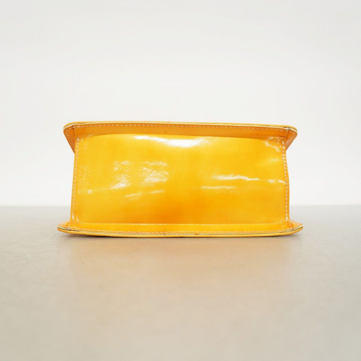 Louis Vuitton Handbag Vernis Spring Street Lime Yellow — view 3