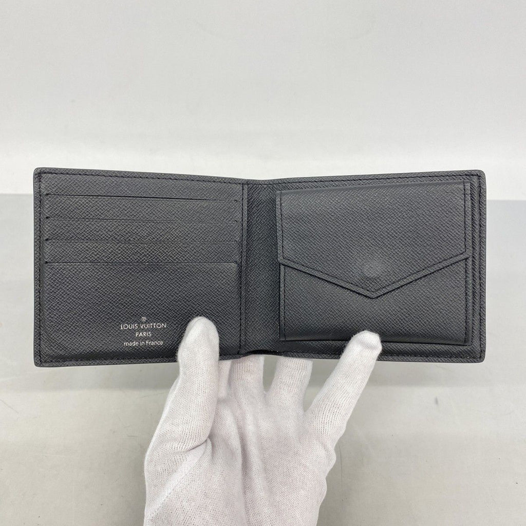 Louis Vuitton Wallet Taiga Portefeuille Marco NM Black — view 3