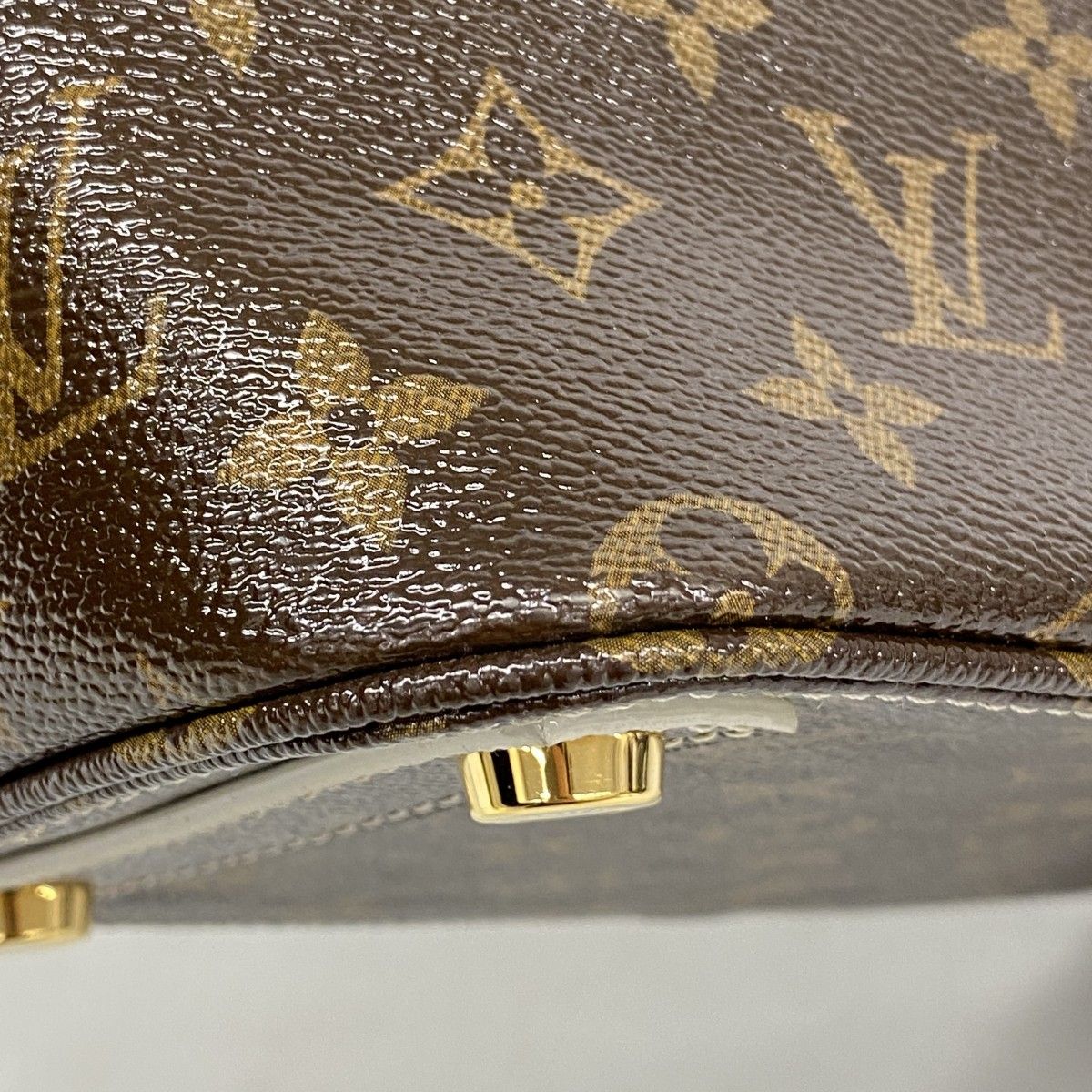 Louis Vuitton Handbag Shiny Monogram Rockit Brown — view 6
