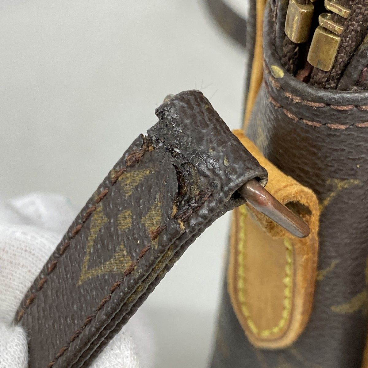 Louis Vuitton Shoulder Bag Monogram Amazon Brown — view 6