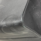 Louis Vuitton Tote Monogram Empreinte On The Go MM Noir 2-Way — view 6