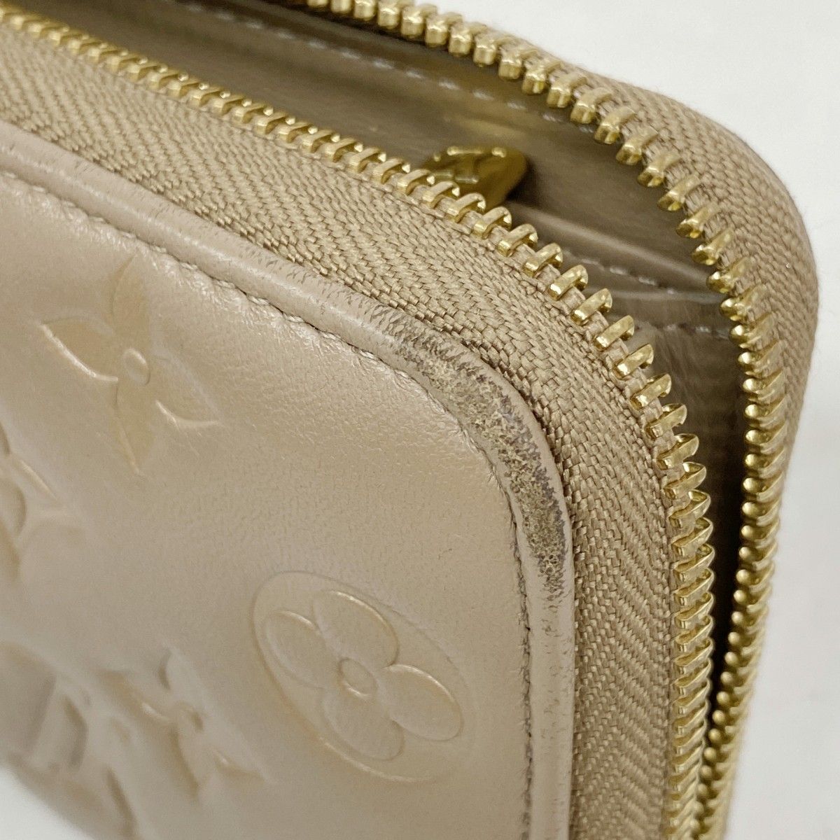 Louis Vuitton Wallet Monogram Embossed Zippy Tope — view 6