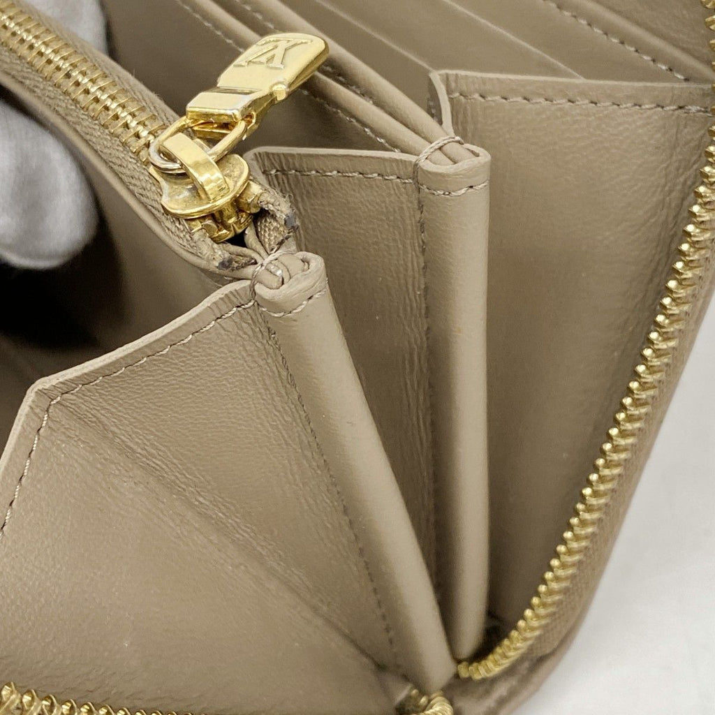 Louis Vuitton Wallet Monogram Embossed Zippy Tope — view 7