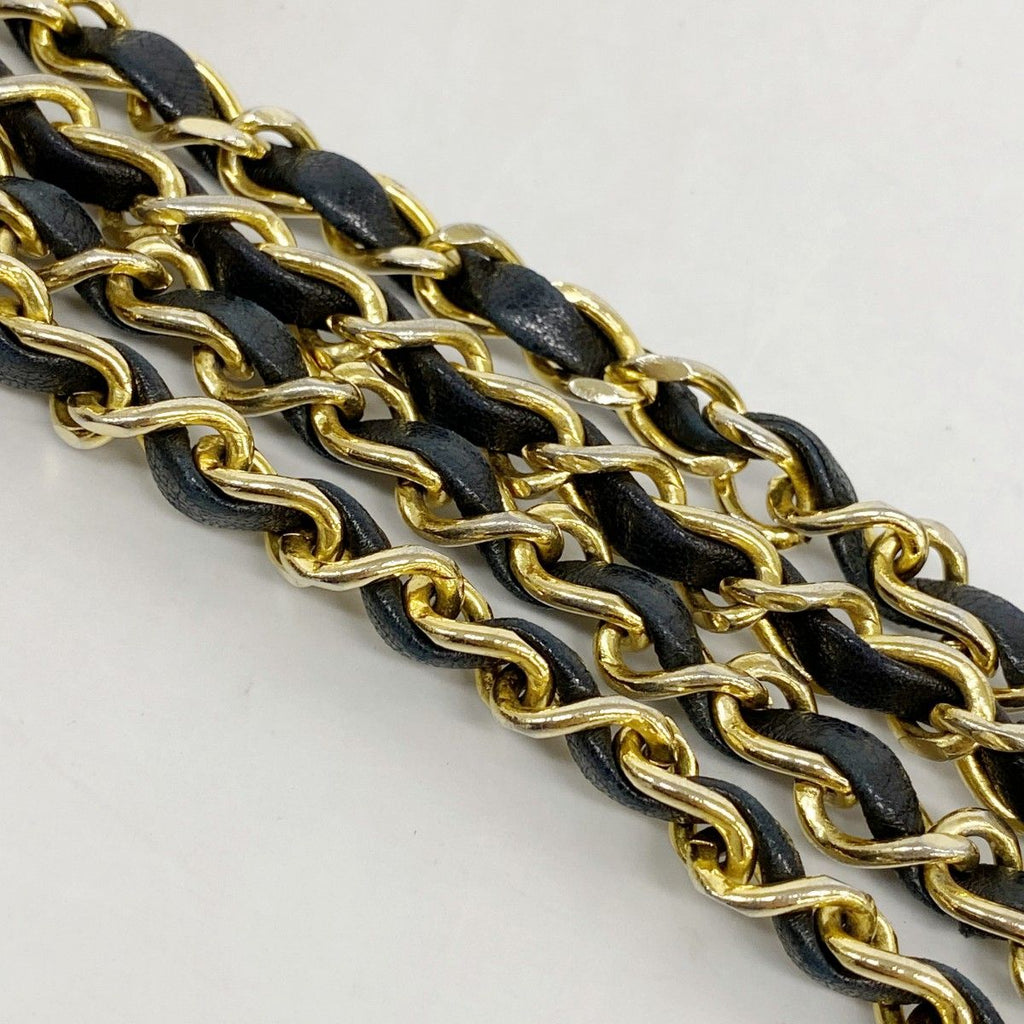 Chanel Shoulder Bag Quilted Lambskin Black Gold — view 8