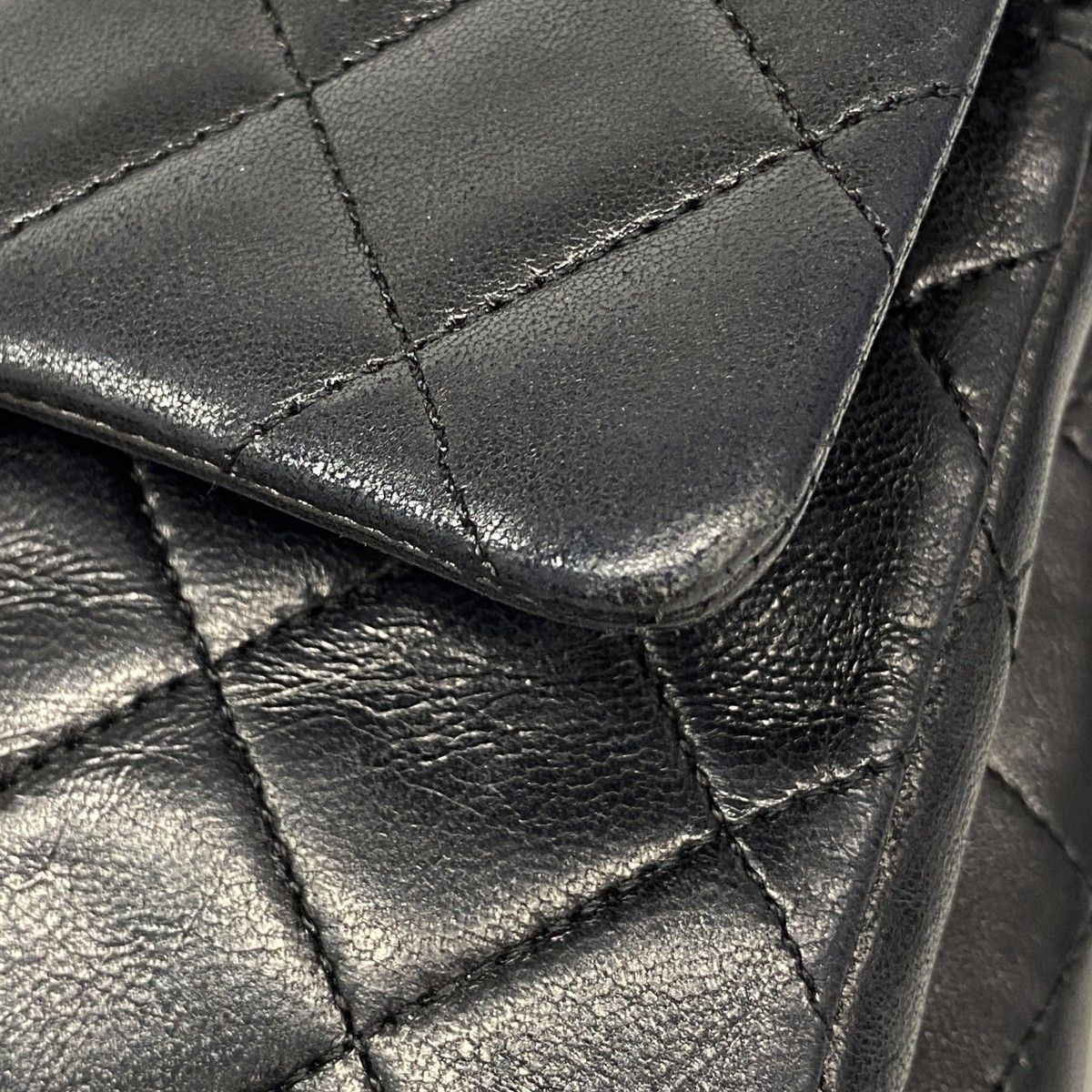 Chanel Shoulder Bag Quilted Lambskin Black Gold — view 7