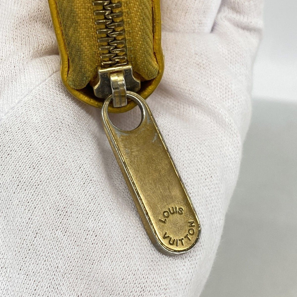 Louis Vuitton Wallet Vernis Zippy Jaune Passion — view 7