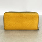 Louis Vuitton Wallet Vernis Zippy Jaune Passion — view 9