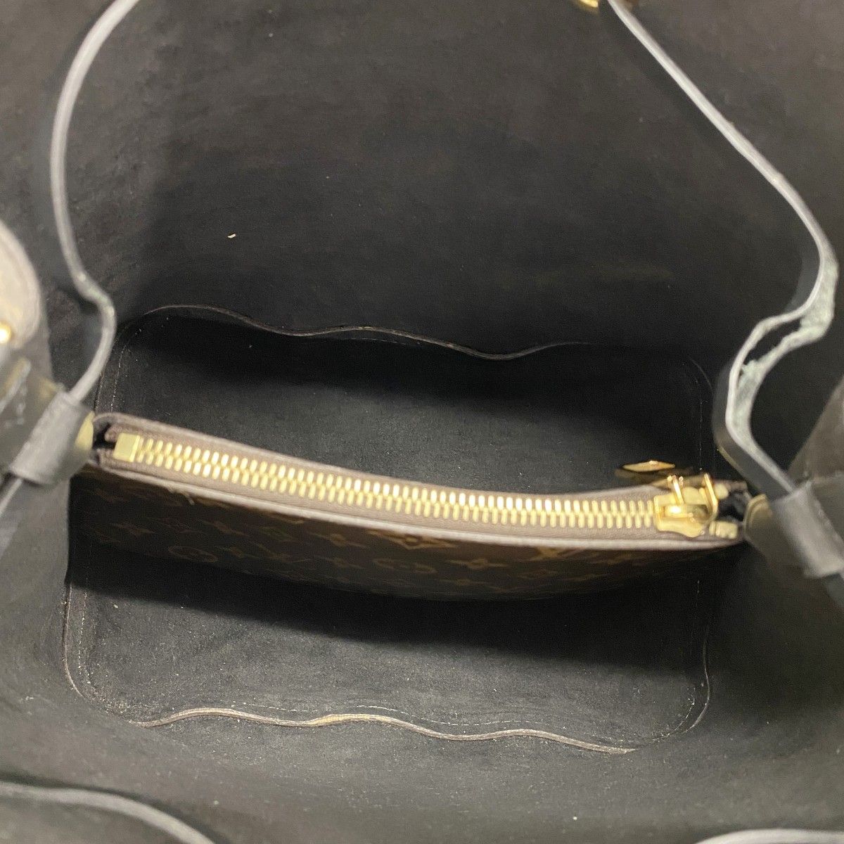 Louis Vuitton Shoulder Bag Monogram Neo Noe Noir — view 4