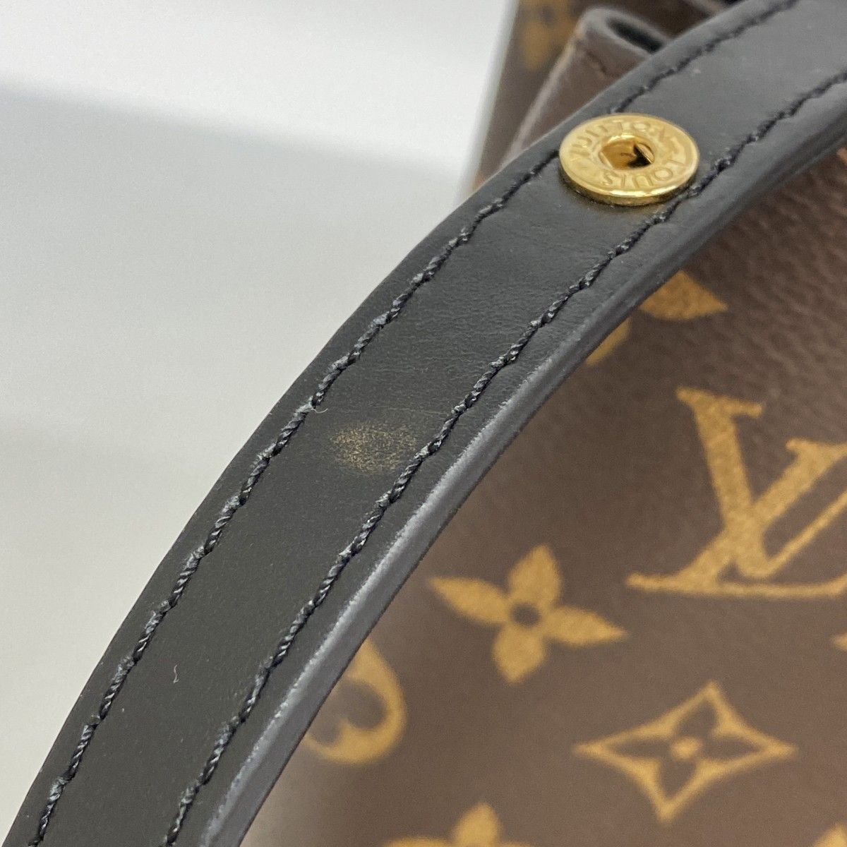 Louis Vuitton Shoulder Bag Monogram Neo Noe Noir — view 9