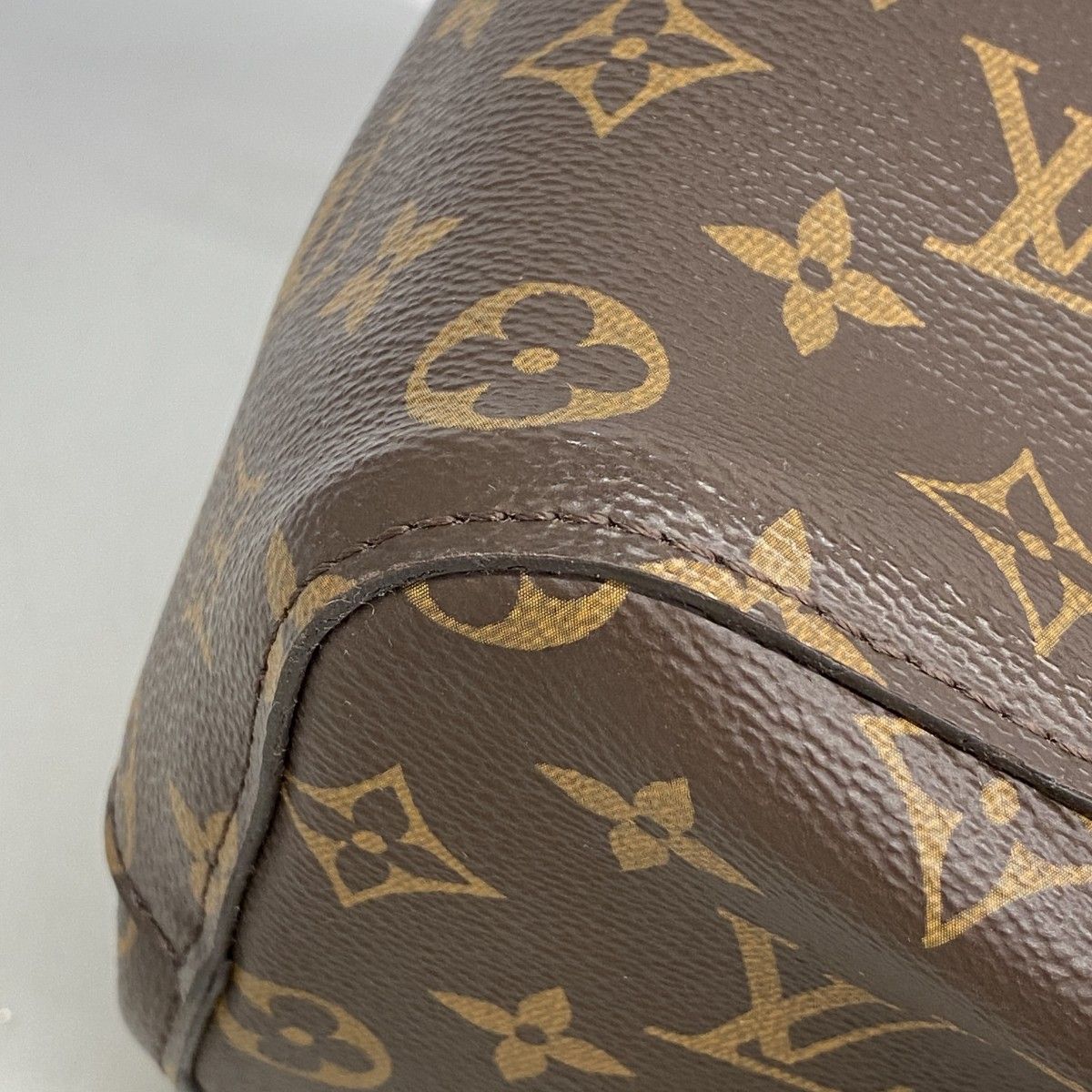 Louis Vuitton Shoulder Bag Monogram Neo Noe Noir — view 7