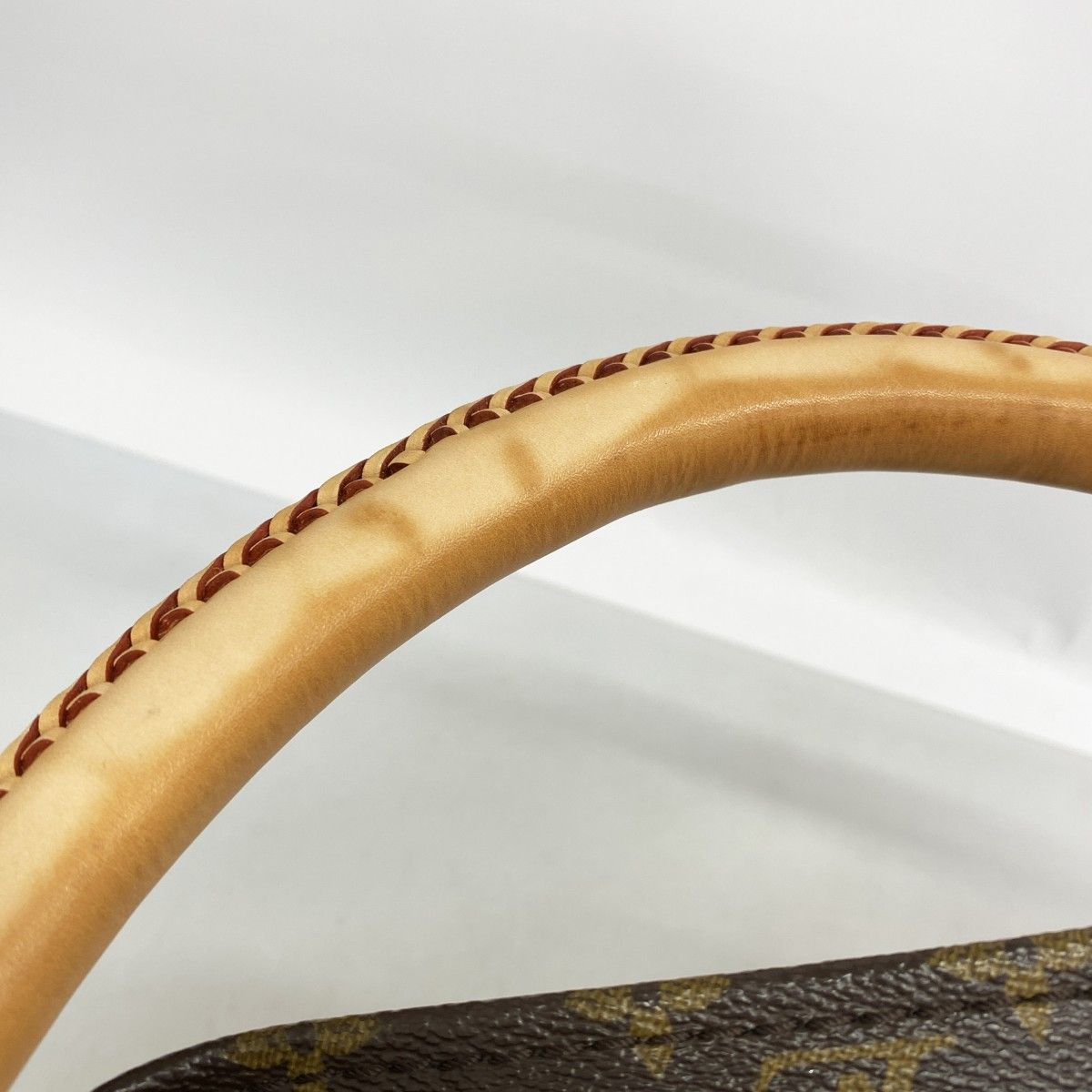 Louis Vuitton Shoulder Bag Monogram Artsy MM Brown — view 7