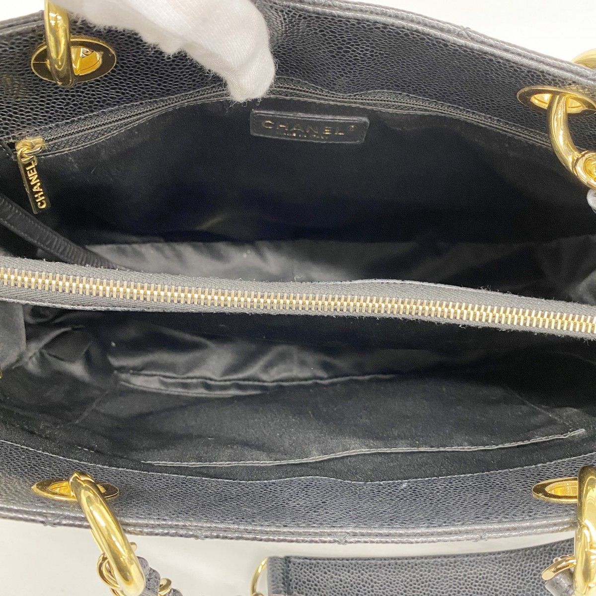 Chanel Chain Tote Quilted Caviar Leather Black Gold — view 4