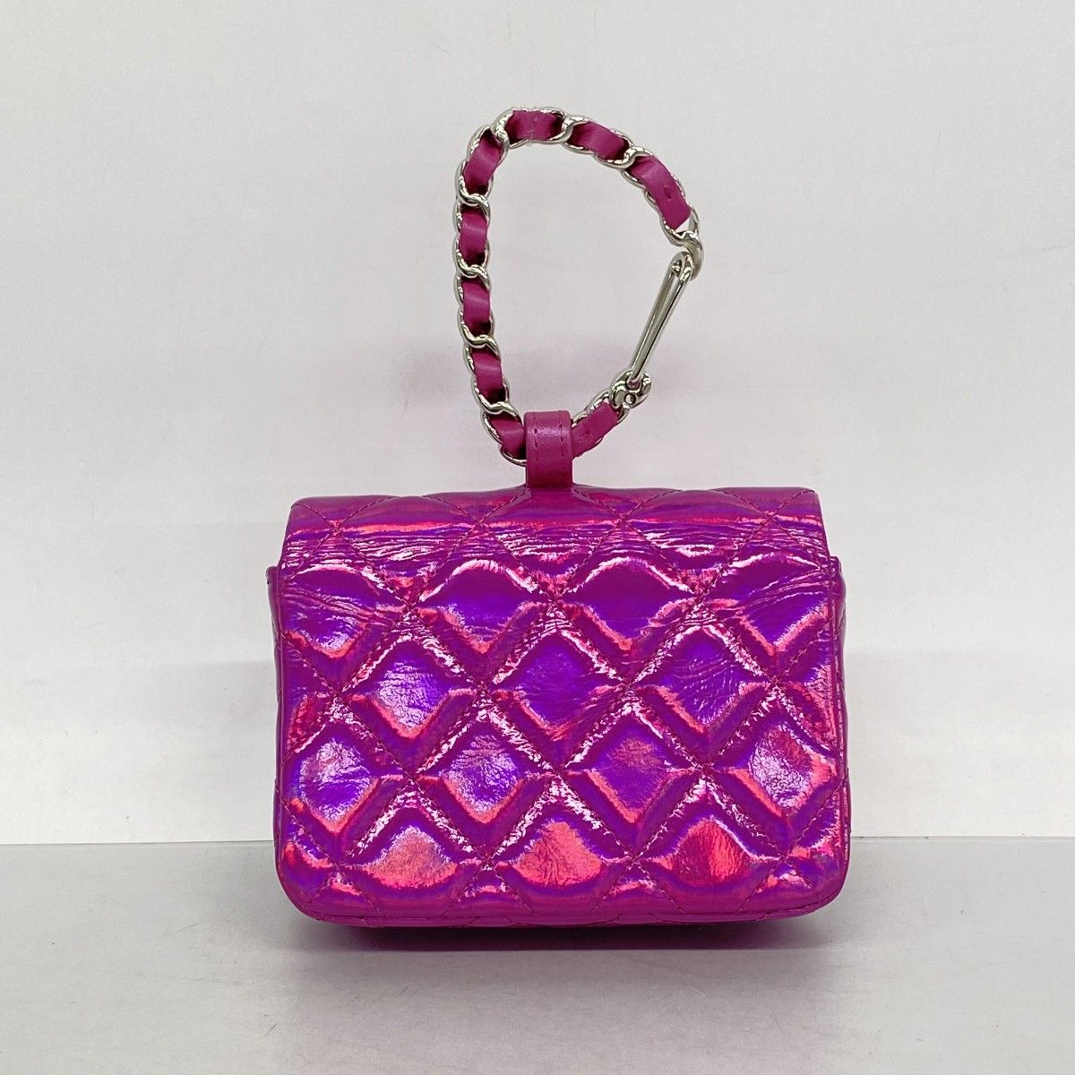 Chanel Pouch Quilted Patent Leather Pink Silver — view 7