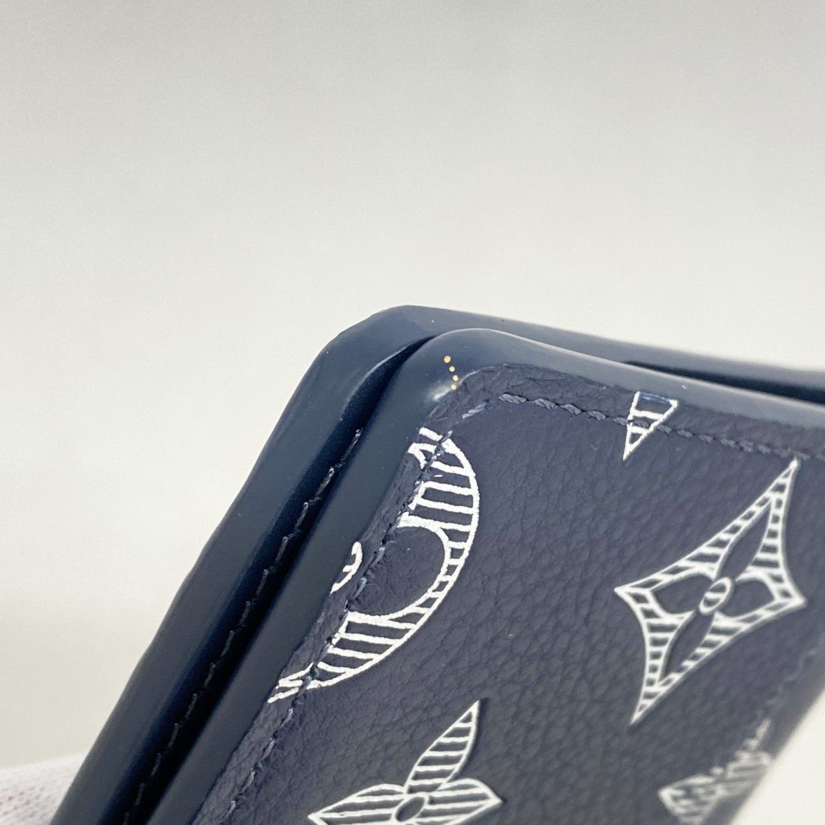 Louis Vuitton Card Case Monogram Shadow Organizer de Poche Blue Marine — view 5