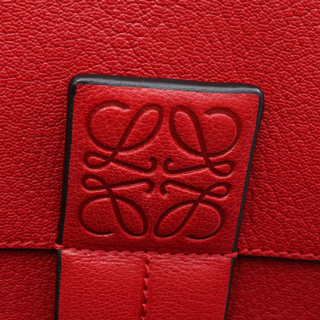 Loewe Shoulder Bag Avenue Anagram Red Leather Chain — view 4