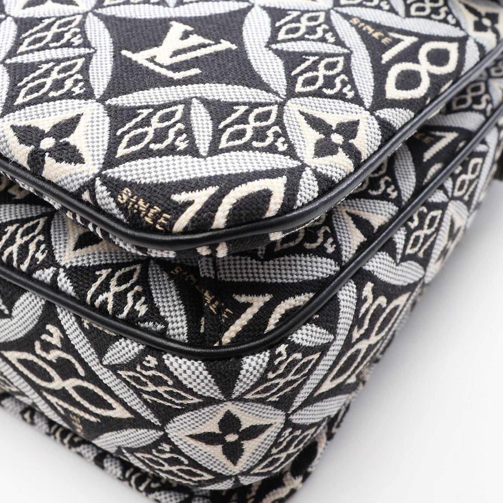 Louis Vuitton Handbag Pochette Metis MM Since 2-Way Noir Canvas Leather — view 6