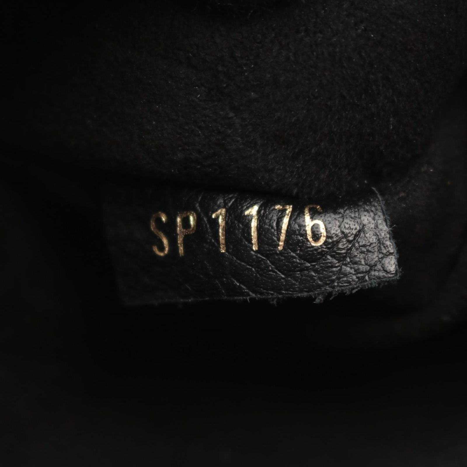 Louis Vuitton Shoulder Bag Saint Germain BB Noir Leather — view 5