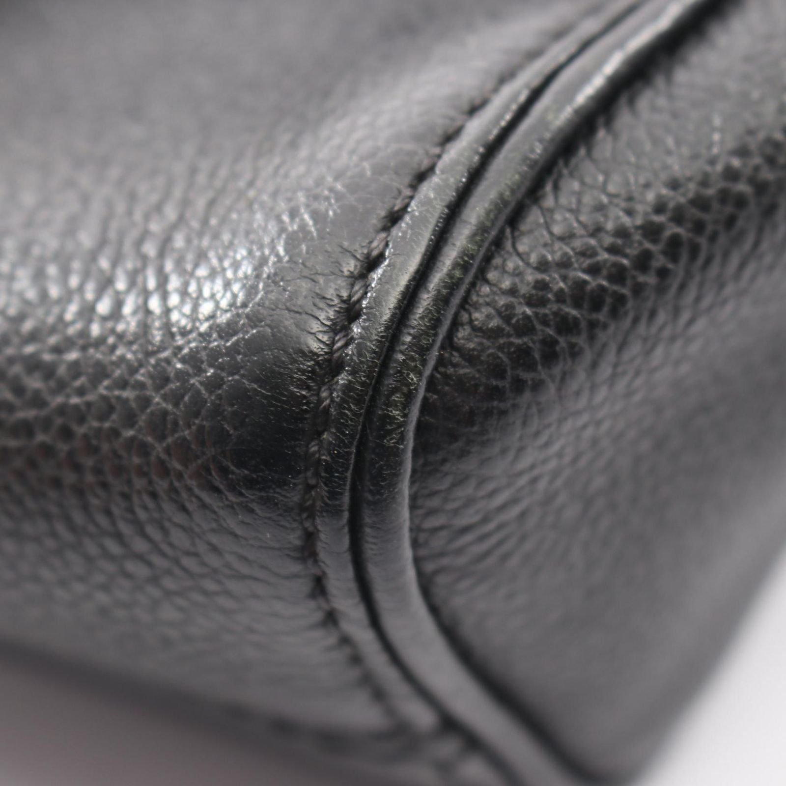Louis Vuitton Shoulder Bag Saint Germain BB Noir Leather — view 6