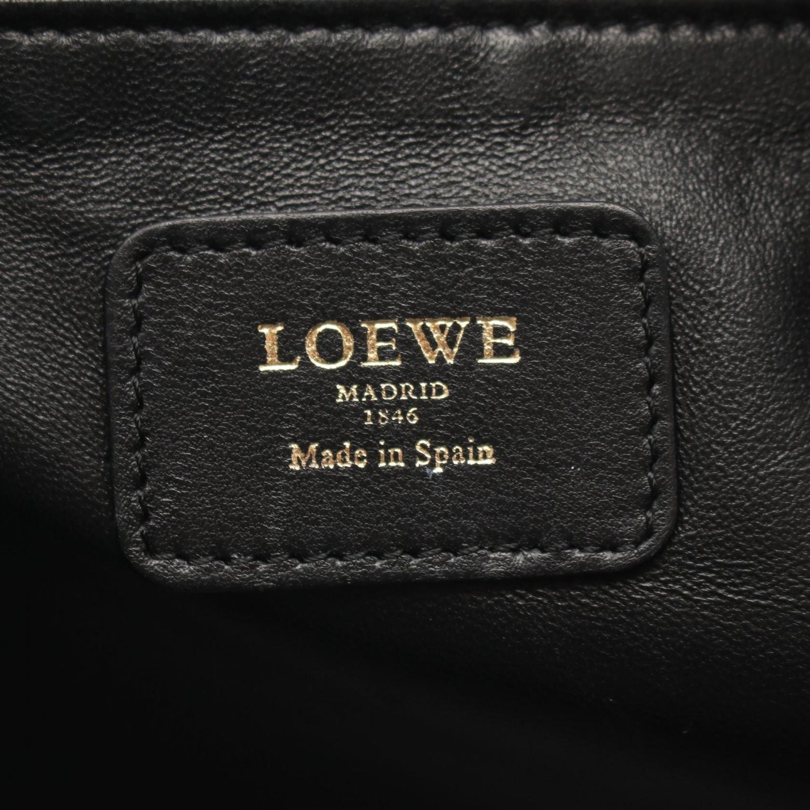 Loewe Handbag Amazona 36 Black Leather — view 4