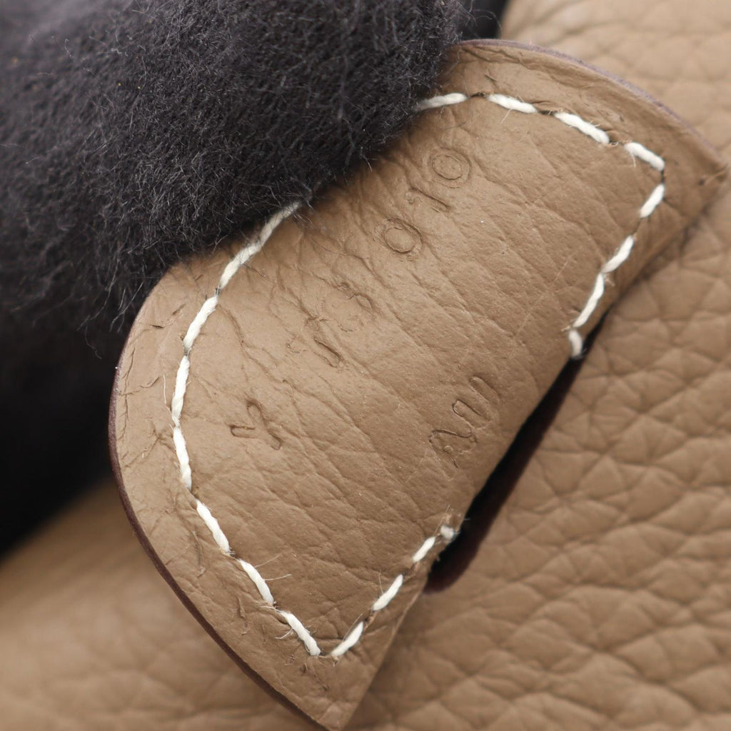 Hermes Shoulder Bag Evelyne 3 Trois PM Etoupe Leather — view 5