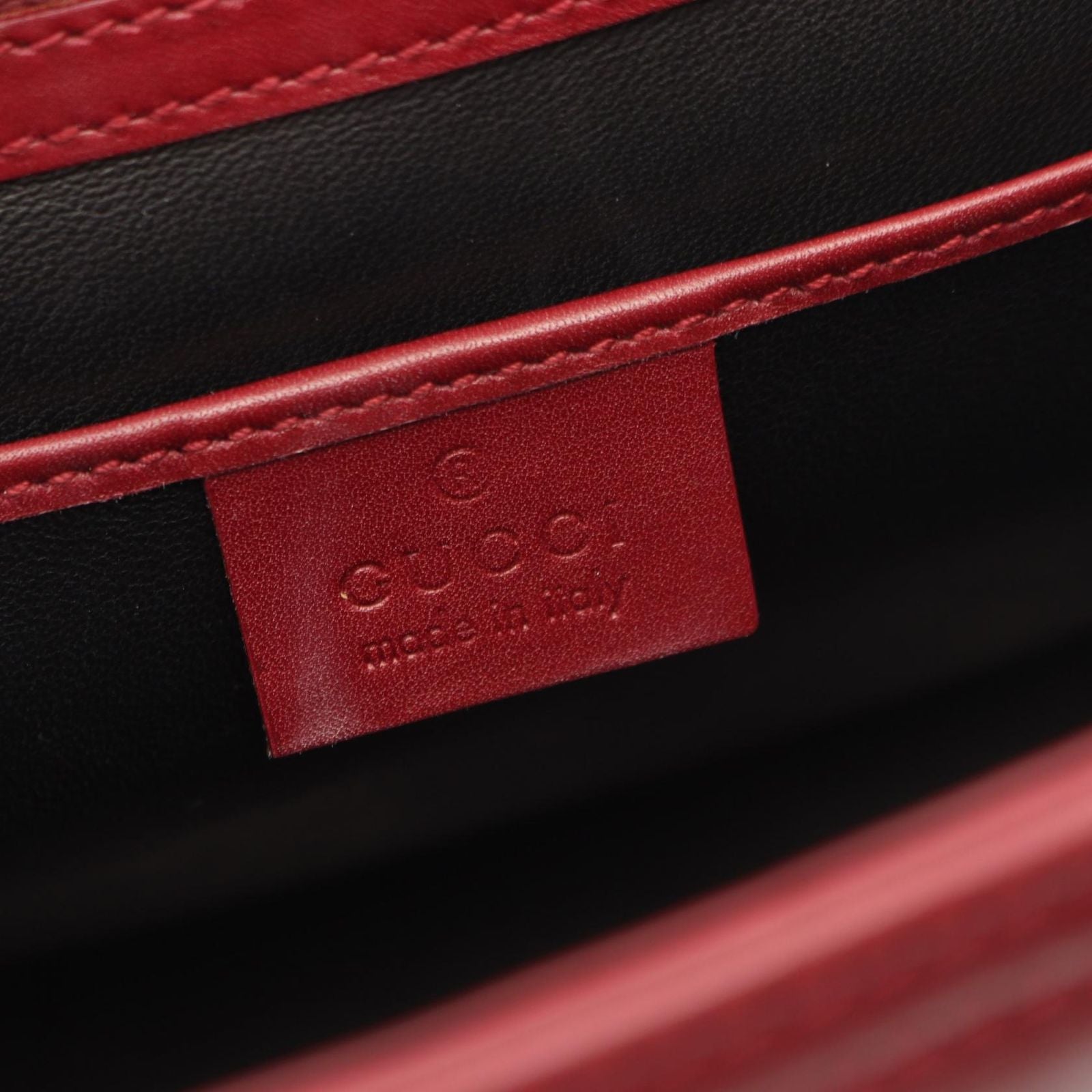 Gucci Bordeaux Leather Handbag a with Pouch — view 4