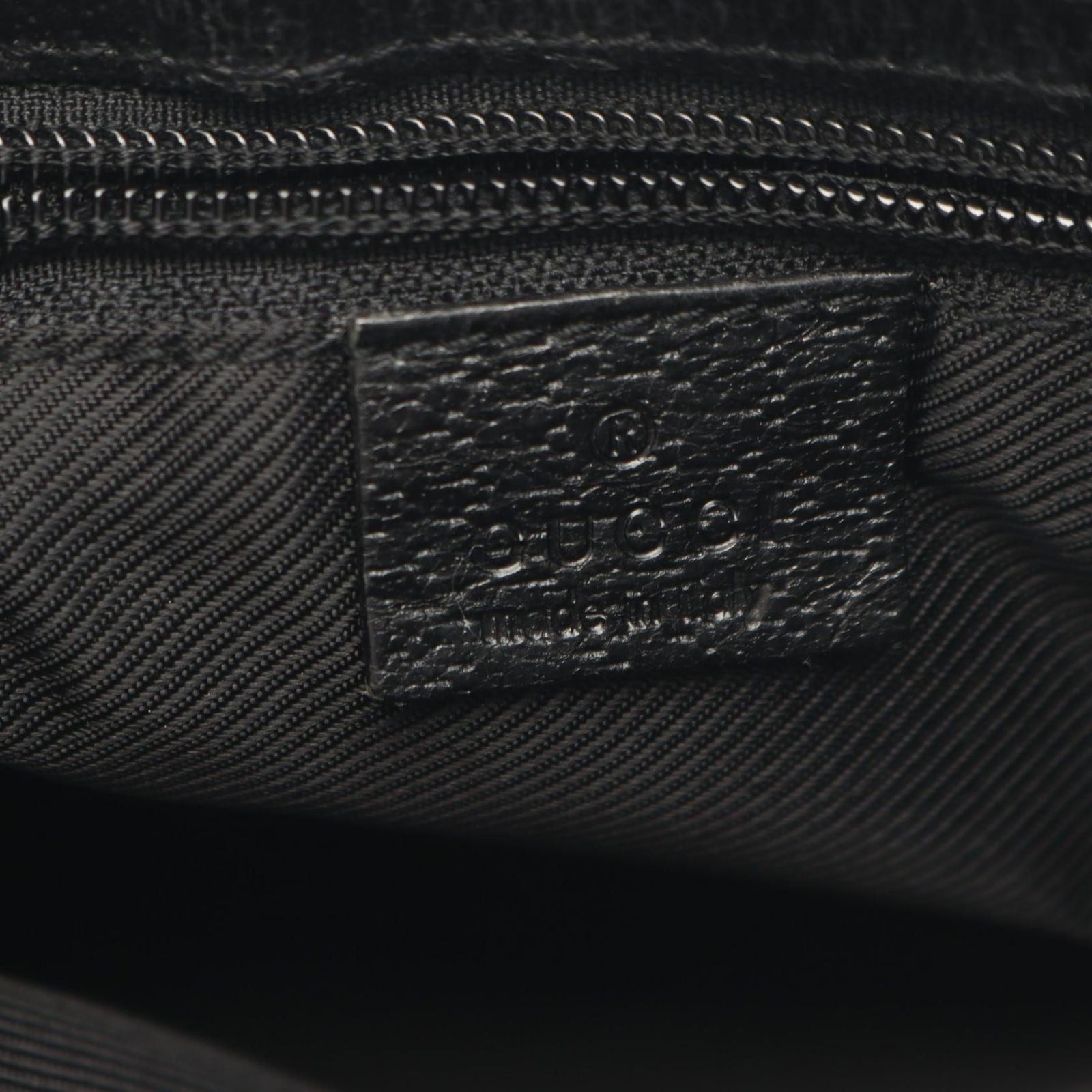 Gucci Shoulder Bag GG Canvas Black — view 4