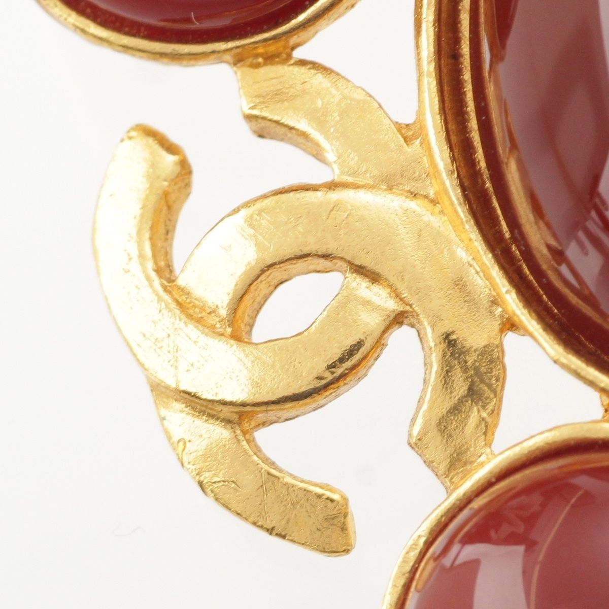 Chanel Vintage CC Logo Brooch Red Gold — view 4