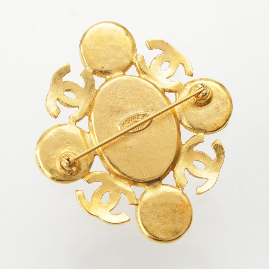 Chanel Vintage CC Logo Brooch Red Gold — view 2