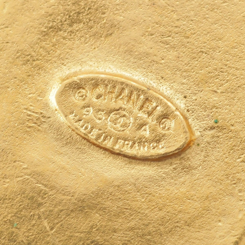 Chanel Vintage CC Logo Brooch Red Gold — view 9