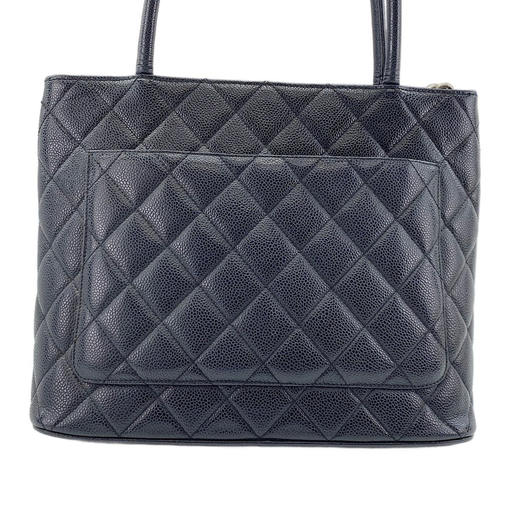 Chanel Tote Reissue Black — view 3