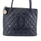 Chanel Tote Reissue Black — view 2