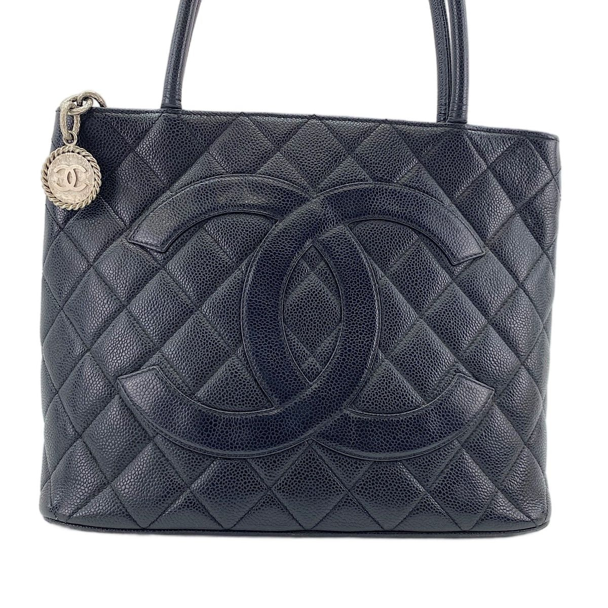 Chanel Tote Reissue Black — view 2