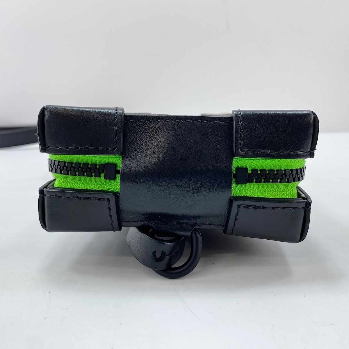 Louis Vuitton Shoulder Bag Soft Trunk Phone — view 7
